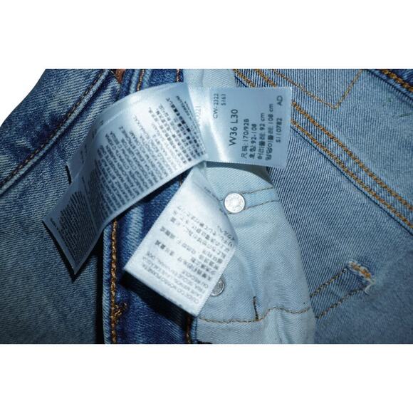 Levi’s 541 Athletic Taper Jeans Men’s W36 L30 Light Wash Stretch Denim USA - Picture 9 of 10